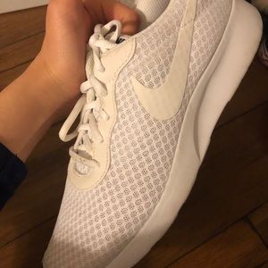 Nike tanjun sneakers